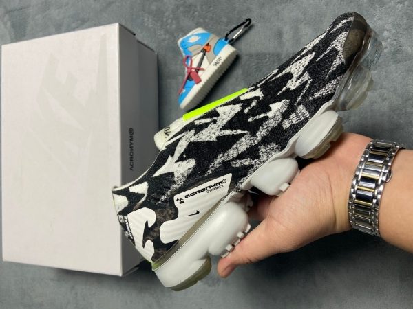 Replica Nike Air VaporMax Light Bone Moc 2 Acronym AQ0996-001