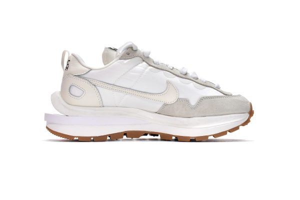 Nike Vaporwaffle sacai Sail Gum DD1875-100 - Image 6