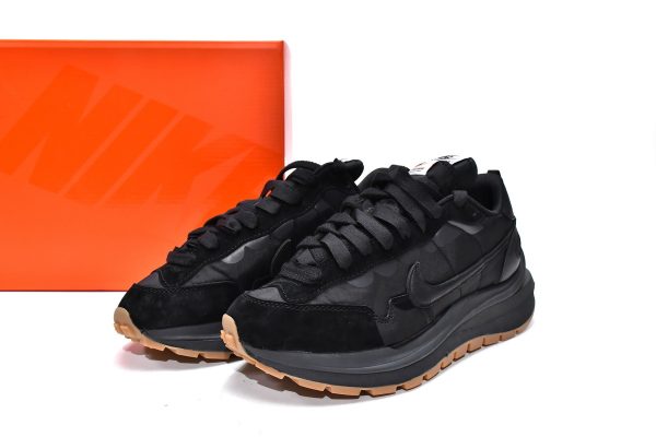 Nike Vaporwaffle sacai Black Gum DD1875-001 - Image 3