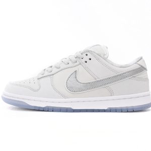 Replica Nike SB Dunk Low White Lobster (Friends and Family)