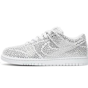 Replica Nike SB Dunk Low Swarovski Crystals Nike Dunk sneakers CZ2670-001