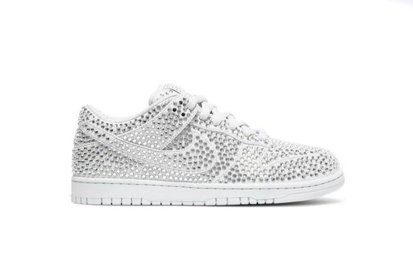 Replica Nike SB Dunk Low Swarovski Crystals Nike Dunk sneakers CZ2670-001 - Image 2