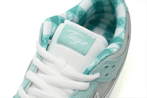 Concepts x Nike SB Dunk Low Tiffany Lobster BV1310-402 - Image 7