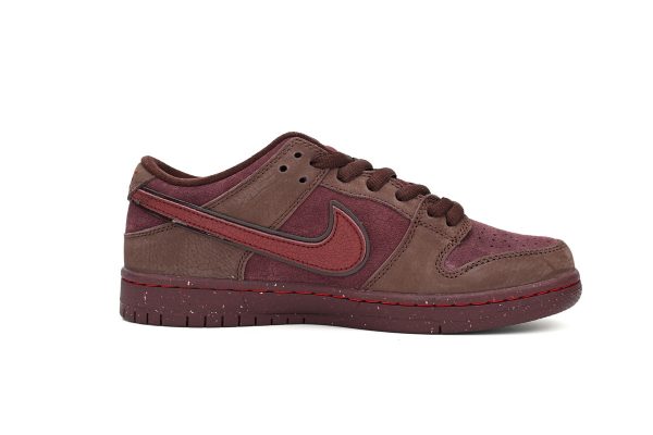 Nike SB Dunk Low Premium "Valentine's Day" FN0619-600 - Image 4