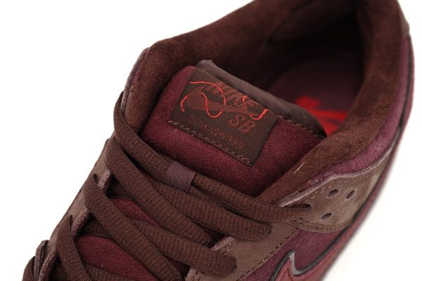 Nike SB Dunk Low Premium "Valentine's Day" FN0619-600 - Image 6