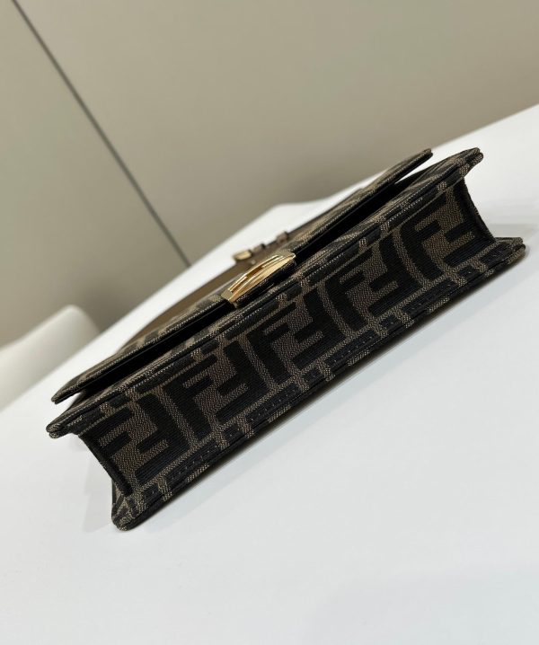 FENDI Baguette Women Handbag - Image 5