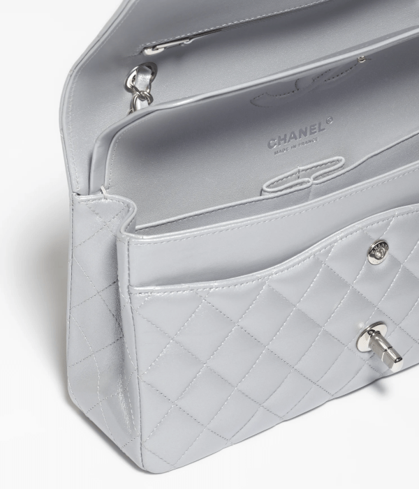 CLASSIC HANDBAG Pearly Lambskin & Silver-Tone Metal - Image 2