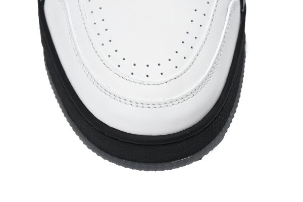 # Shoes Louis Vuitton Trainer Black and White 1A9ADA - Image 6